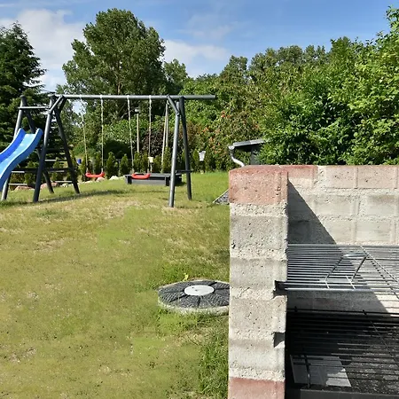 Holiday home Ferienhaus Landlust Rugen Zirkow