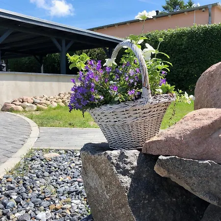 Ferienhaus Landlust Rugen Zirkow